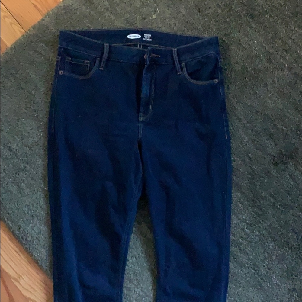 Old Navy Rockstar Built in Sculpt Skinny Jean
